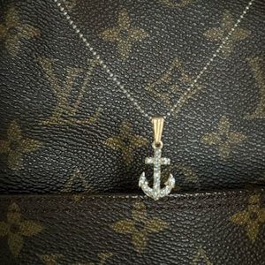Anchor charm necklace